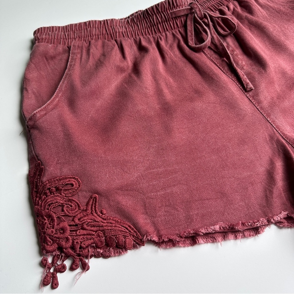 Knox Rose Burgundy High Waist Paperbag Shorts L - Picture 3 of 9